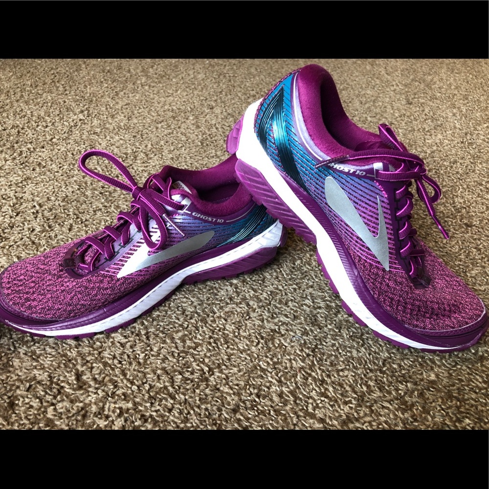 Women’s 7.5 Brooks Ghost 10 Running Shoes